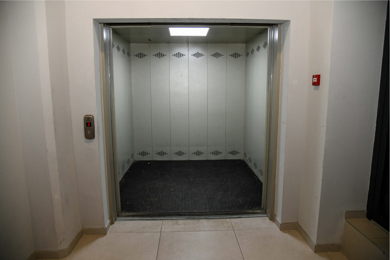 otvoren lift